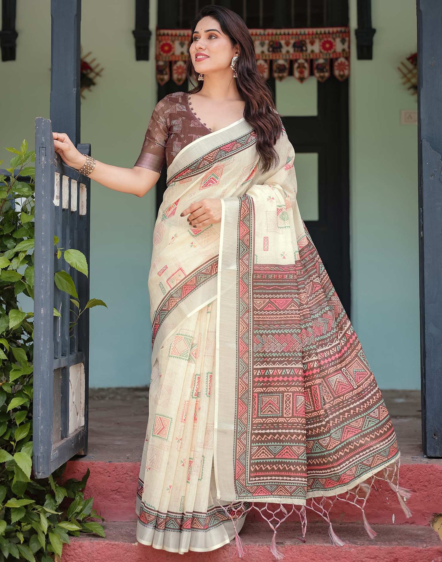 Emolient Cream Printed Saree