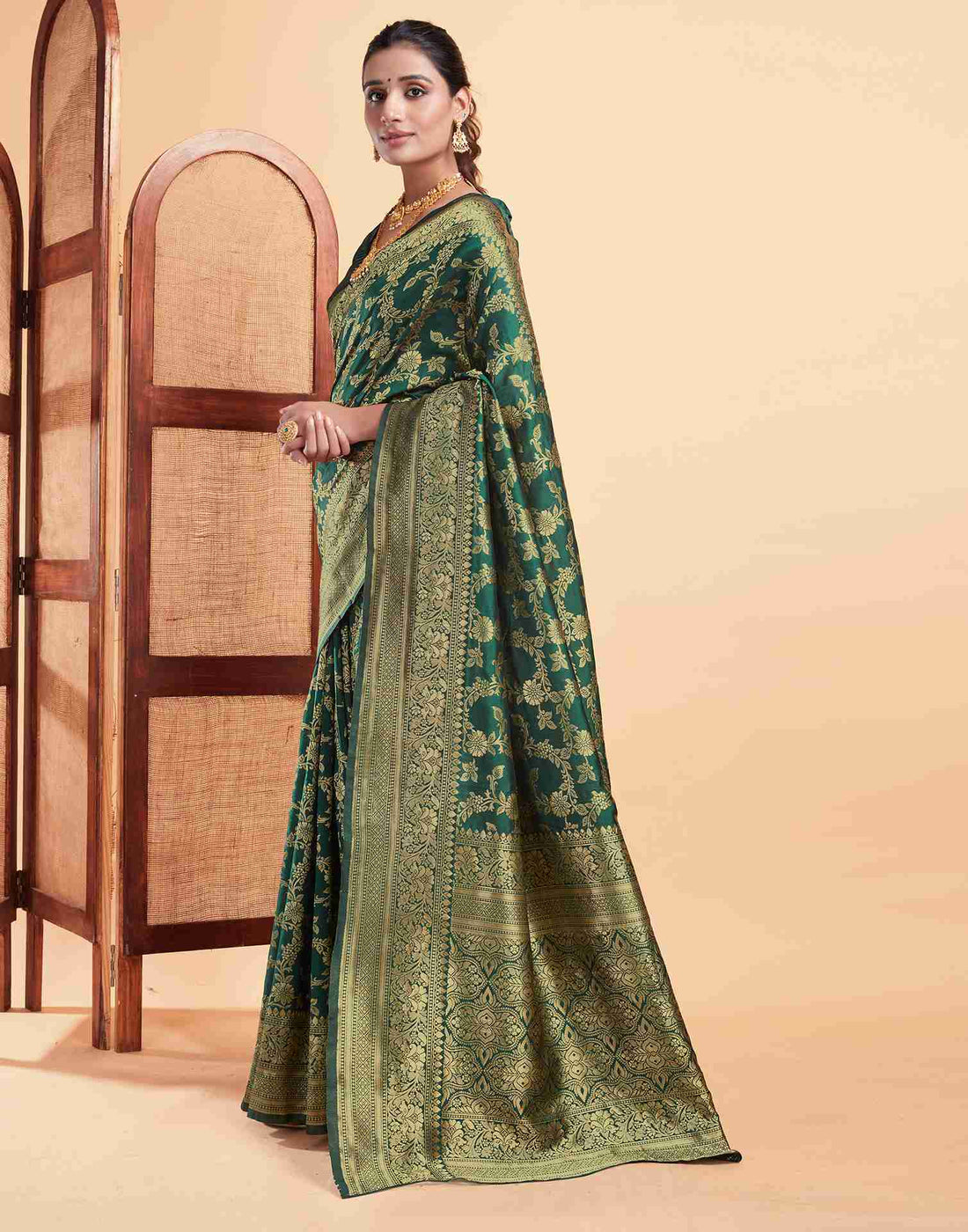 Voluminous Green Banarasi Silk Saree