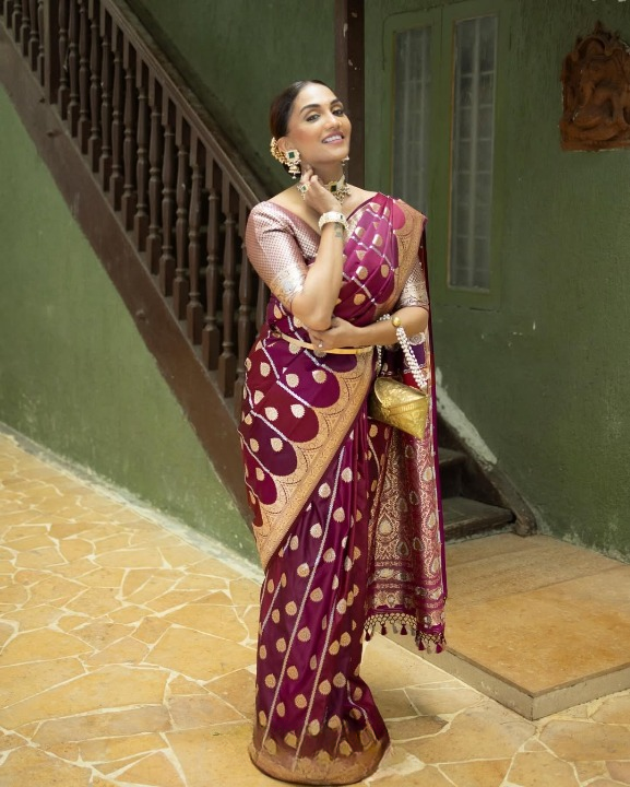 Violet Purple Woven Banarasi Saree