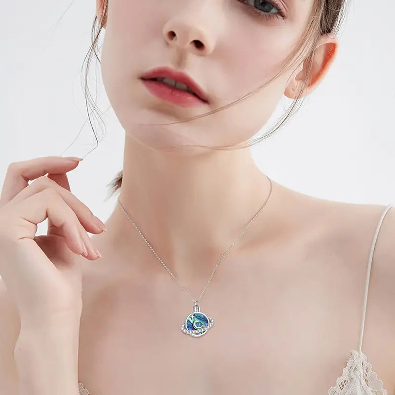 Canescent Silver Pendant Necklace