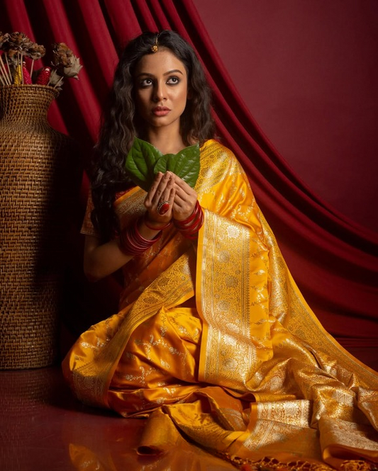 Stramineous Yellow Woven Banarasi Saree
