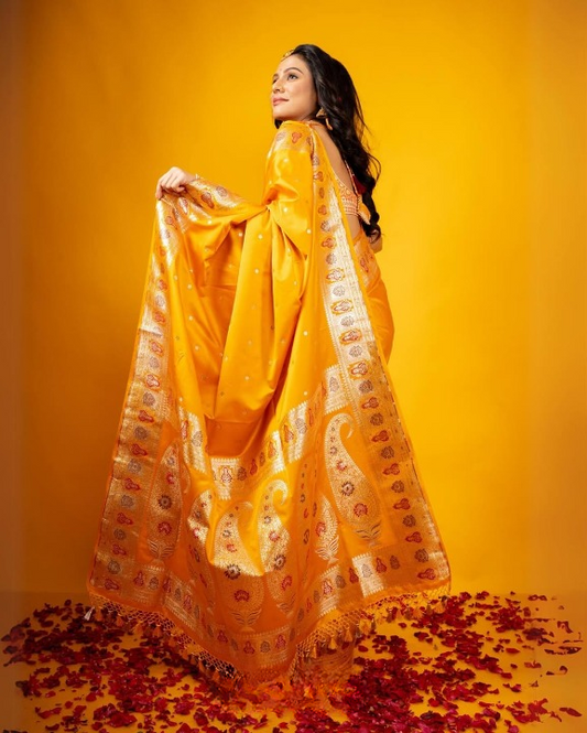 Pearly Yellow Woven Banarasi Saree