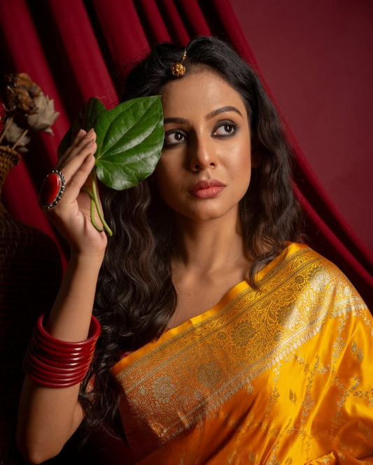 Stramineous Yellow Woven Banarasi Saree