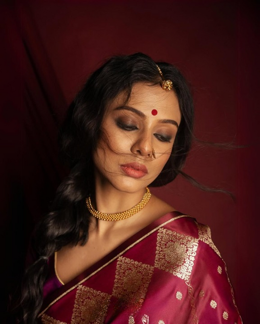 Vitality Pink Woven Banarasi Saree